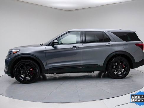 Used 2022 Ford Explorer ST w/ Equipment Group 401A image 2