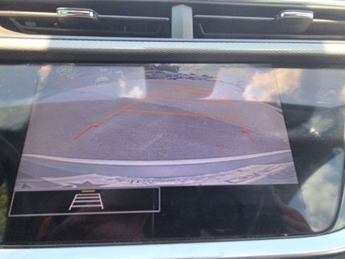 Used 2023 Buick Encore GX Select image 25