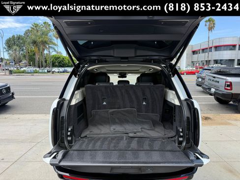 Used 2022 Land Rover Range Rover Long Wheelbase SE AWD/4WD image 9