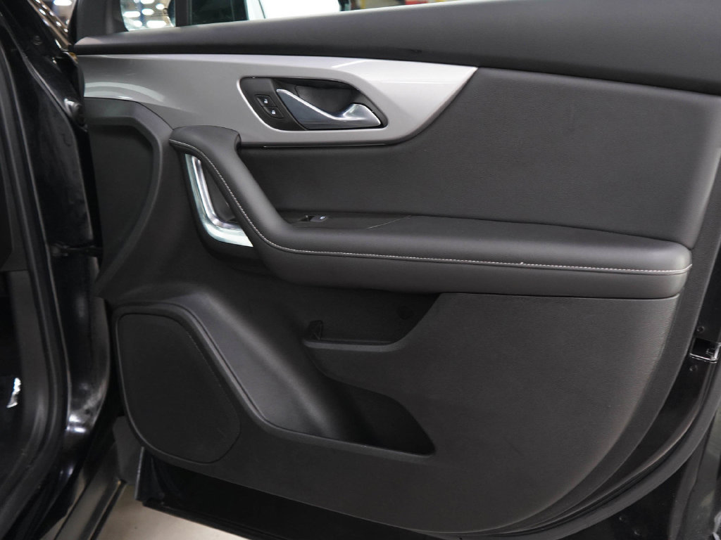 Used 2023 Chevrolet Blazer LT AWD/4WD image 9