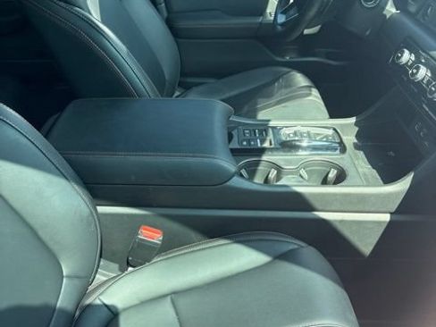 Used 2023 Honda Pilot TrailSport image 13