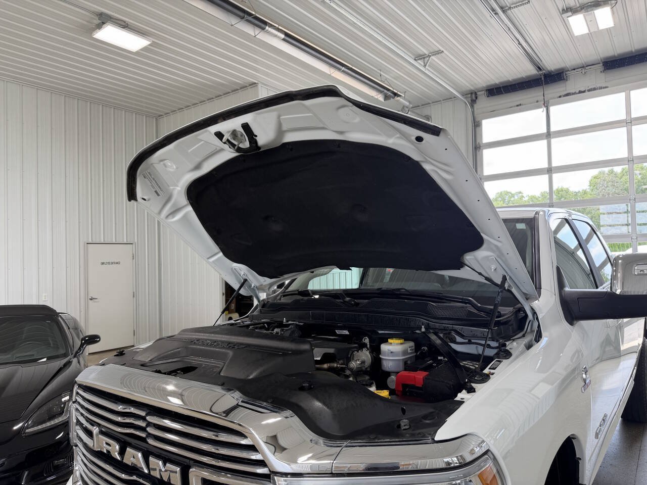 Used 2024 RAM 2500 Laramie w/ Safety Group AWD/4WD image 17