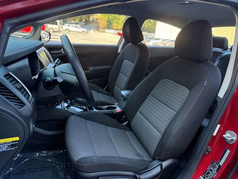 Used 2018 Kia Forte S image 12