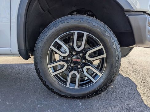 Used 2024 GMC Sierra 1500 AT4X w/ AT4X AEV Edition image 11