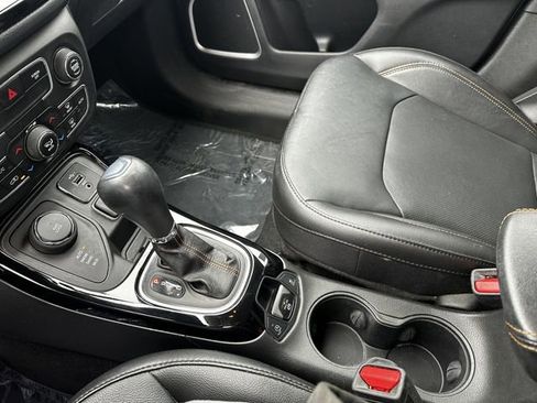 Used 2020 Jeep Compass Limited image 25