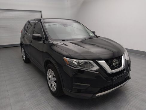 Used 2019 Nissan Rogue S image 13