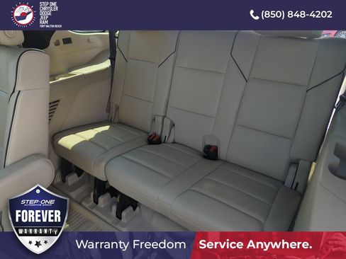 Used 2021 Cadillac Escalade Premium Luxury RWD image 31