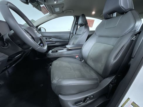 Certified 2024 Nissan Ariya AWD image 14