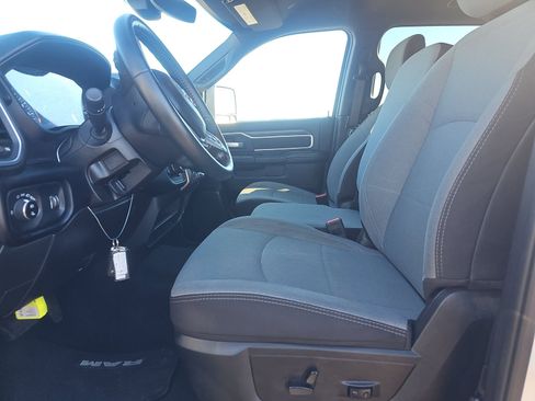 Used 2024 RAM 2500 Big Horn w/ Bed Utility Group image 14