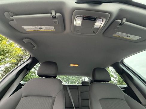 Used 2022 Chevrolet Malibu LT FWD image 27