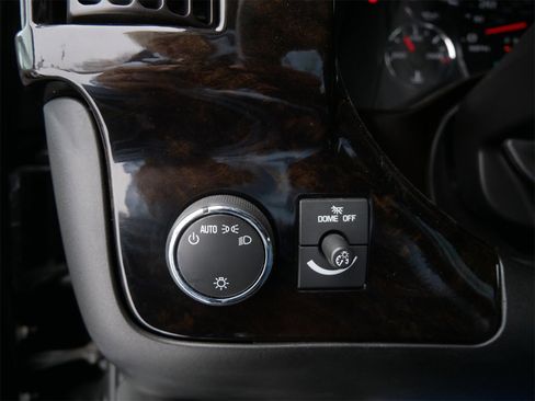 Used 2018 GMC Savana 2500 w/ Enhanced Convenience Package image 42