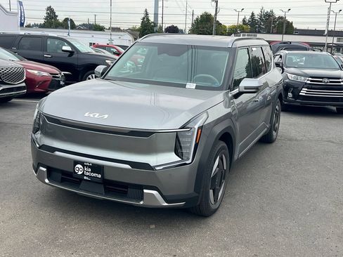 Used 2024 Kia EV9 Wind AWD/4WD image 5