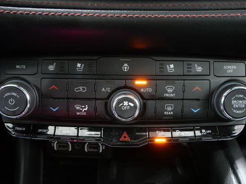 Used 2023 Dodge Durango R/T w/ Tow 'N Go Package AWD/4WD image 20