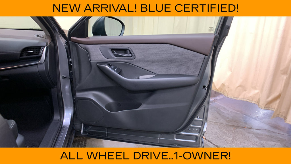 Used 2023 Nissan Rogue S AWD/4WD image 10