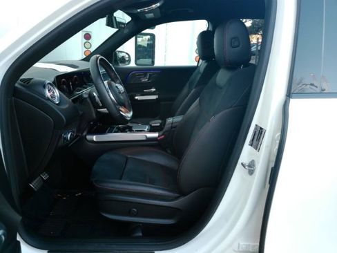 Used 2021 Mercedes-Benz GLB 250 image 14