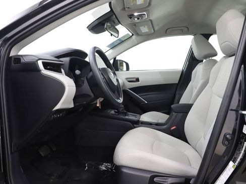 Used 2026 Toyota Corolla Cross L image 18