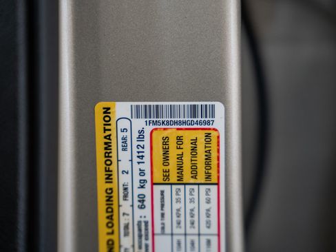 Certified 2017 Ford Explorer XLT w/ Equipment Group 202A image 44