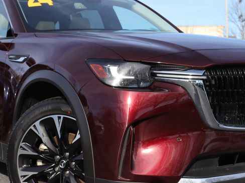 Certified 2024 MAZDA CX-90 Plug-In Hybrid w/ Premium Pkg image 33