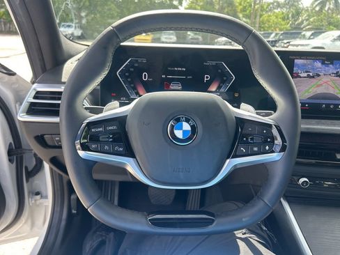 Used 2025 BMW 330i xDrive Sedan image 17