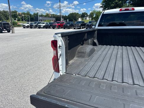 Used 2022 Chevrolet Silverado 2500 LT w/ Convenience Package AWD/4WD image 8