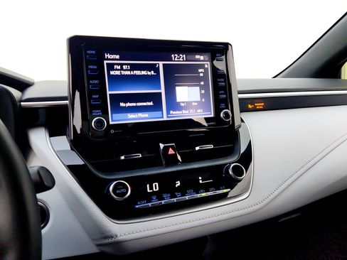 Used 2022 Toyota Corolla SE w/ SE Premium Package image 15