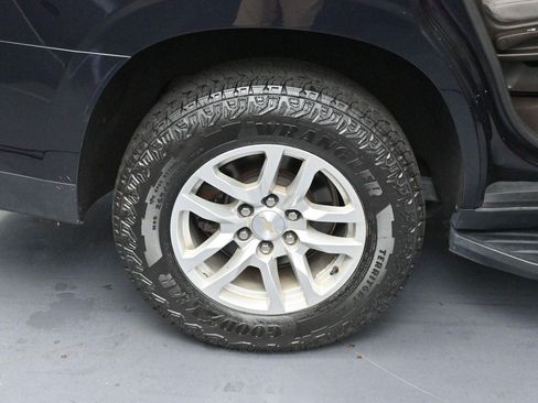 Used 2023 Chevrolet Tahoe LT AWD/4WD image 35