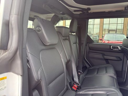 New 2025 Ford Bronco Badlands image 27