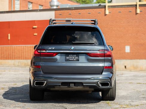 Used 2021 BMW X7 xDrive40i w/ M Sport Package AWD/4WD image 11