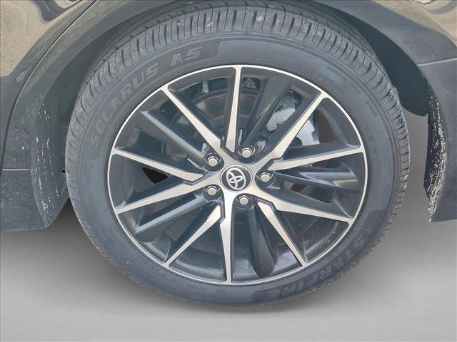 Used 2024 Toyota Camry SE w/ Convenience Package FWD image 16