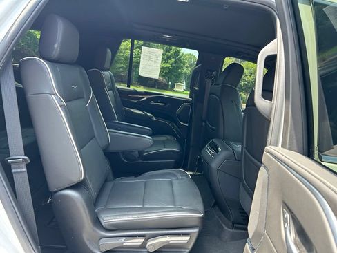 Used 2024 Cadillac Escalade Premium Luxury w/ Performance Package AWD/4WD image 52