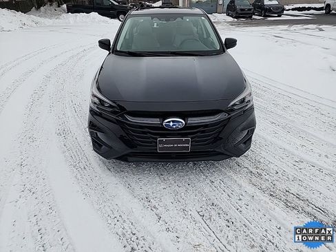Used 2023 Subaru Legacy Limited image 1