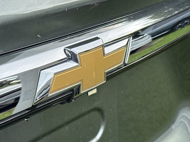 Used 2023 Chevrolet Traverse LT w/ LPO, Floor Liner Package FWD image 9