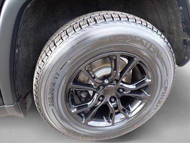 Used 2019 Jeep Grand Cherokee Laredo AWD/4WD image 7