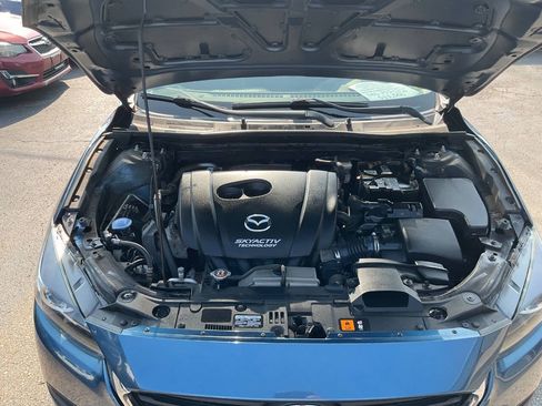 Used 2018 MAZDA MAZDA3 Sport FWD image 25