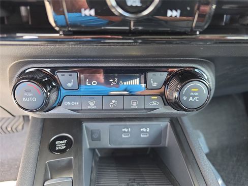 New 2026 Nissan Kicks SV w/ SV Premium Package image 26