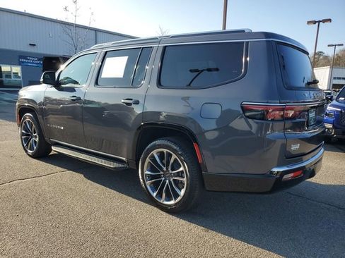 Used 2024 Jeep Wagoneer Series II w/ Premium Group I image 6