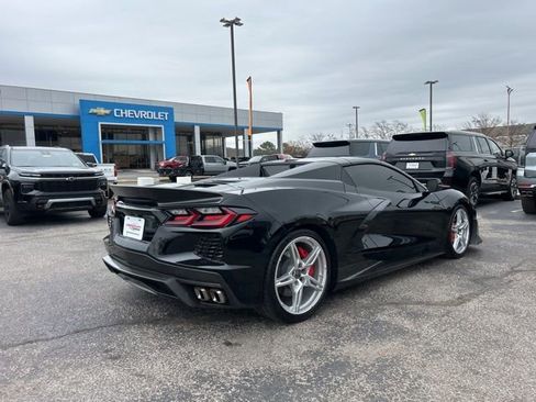 Used 2023 Chevrolet Corvette Stingray Preferred Conv w/ Stealth Interior Trim Package image 3