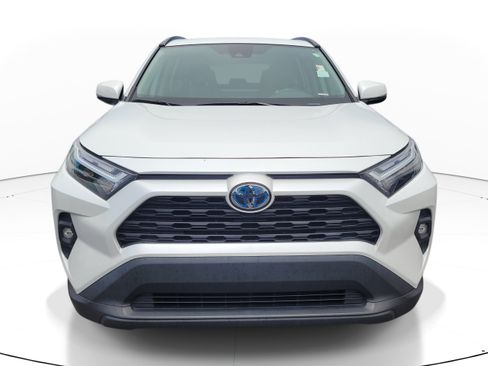 Used 2023 Toyota RAV4 XLE Premium AWD/4WD image 2