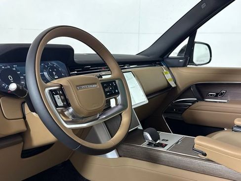 New 2026 Land Rover Range Rover SE image 39