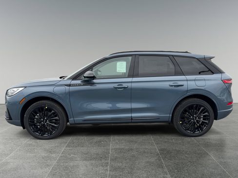 New 2026 Lincoln Corsair Grand Touring image 2