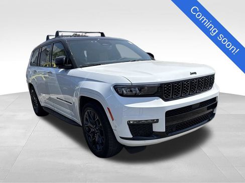 Used 2023 Jeep Grand Cherokee L Summit AWD/4WD image 1