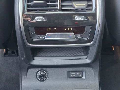 Used 2023 BMW X7 xDrive40i image 26