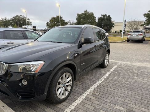Used 2017 BMW X3 sDrive28i image 4