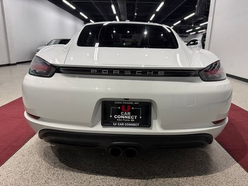 Used 2019 Porsche 718 Cayman S RWD image 18
