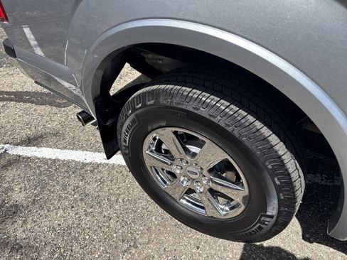 Used 2020 Ford F150 Lariat image 13