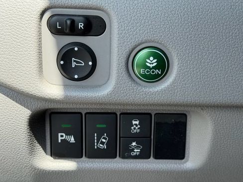 Used 2017 Honda Pilot Elite image 22