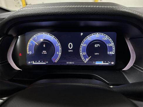 Used 2023 Jeep Grand Cherokee Limited image 11