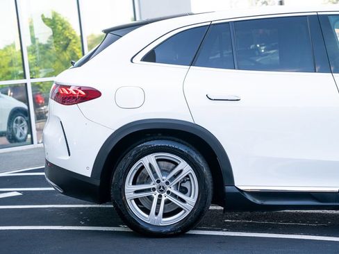 Used 2023 Mercedes-Benz EQE 350+ SUV image 13