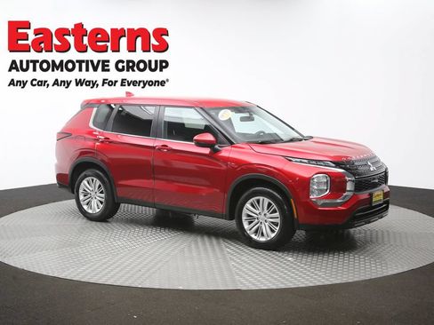 Used 2024 Mitsubishi Outlander ES AWD/4WD image 47