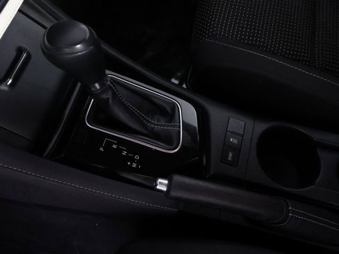 Used 2017 Toyota Corolla iM image 38